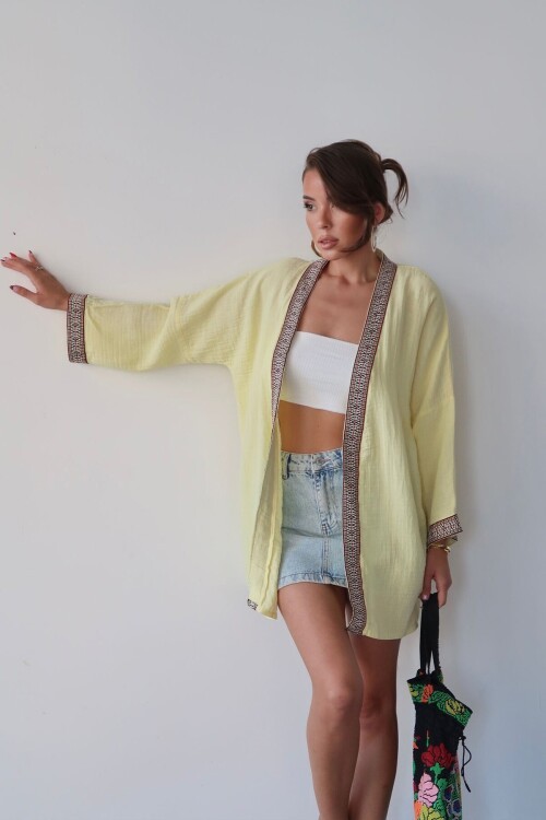 Sarı Nakış Detaylı Keten Kimono BCRU-261303