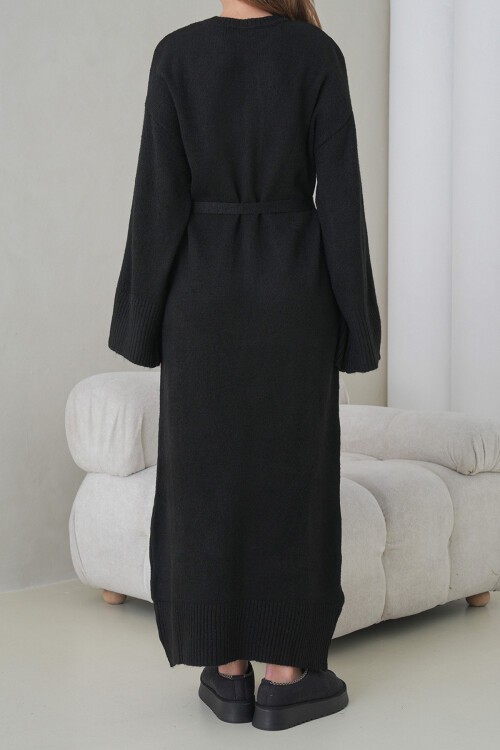 Siyah Bisiklet Yaka Kuşak Bağlamalı Uzun Triko Elbise BCHPK-251242