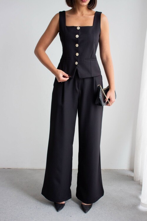 Siyah Brit Detaylı Kare Yaka Crep Bluz Ve Pantolon Alt Üst Takım BCHN-2626844