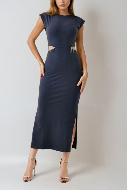 Siyah Püskül Detaylı Yan Dekolteli Yırtmaçlı Midi Elbise BCHPK-251246