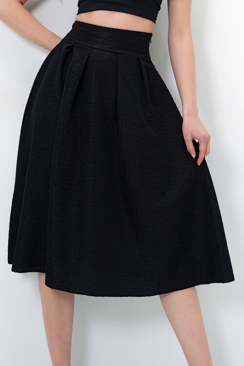 Siyah Yüksek Bel Geniş Kemerli Gizli Fermuarlı Midi Boy Dokulu Etek BCHNT-251236