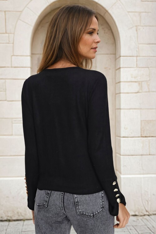 Siyah Yumuşak Dokulu Düğme Detaylı Hırka