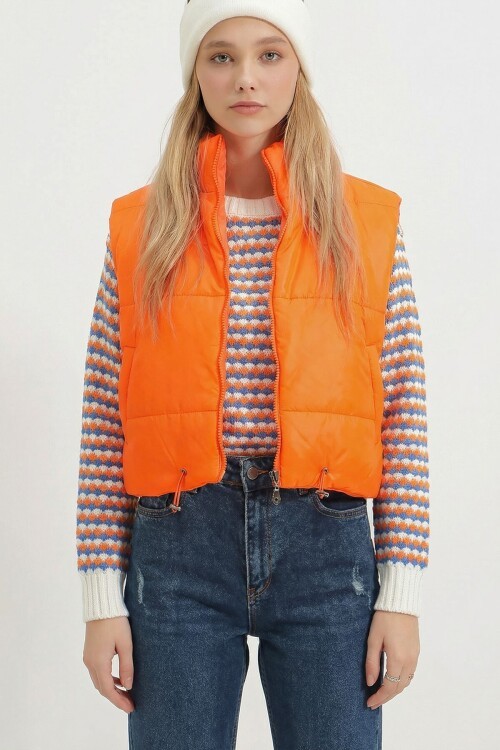 Turuncu Dik Yaka Çift Cepli Full Dolum Beli Ayarlanabilir Şişme Yelek