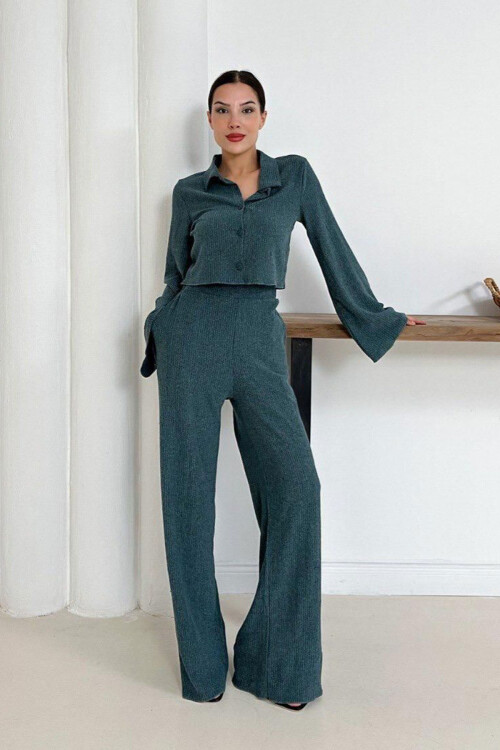 Yeşil Düğme Detaylı Bluz Ve Salaş Pantolon Alt Üst Örme Kumaş Takım BCHN-254000