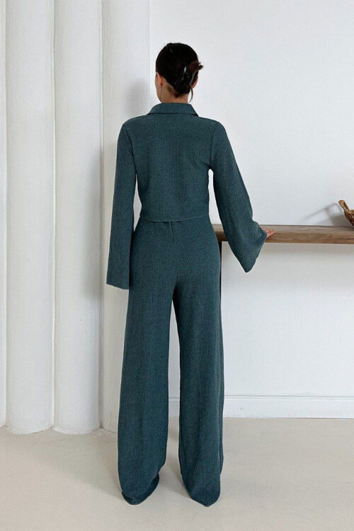 Yeşil Düğme Detaylı Bluz Ve Salaş Pantolon Alt Üst Örme Kumaş Takım BCHN-254000