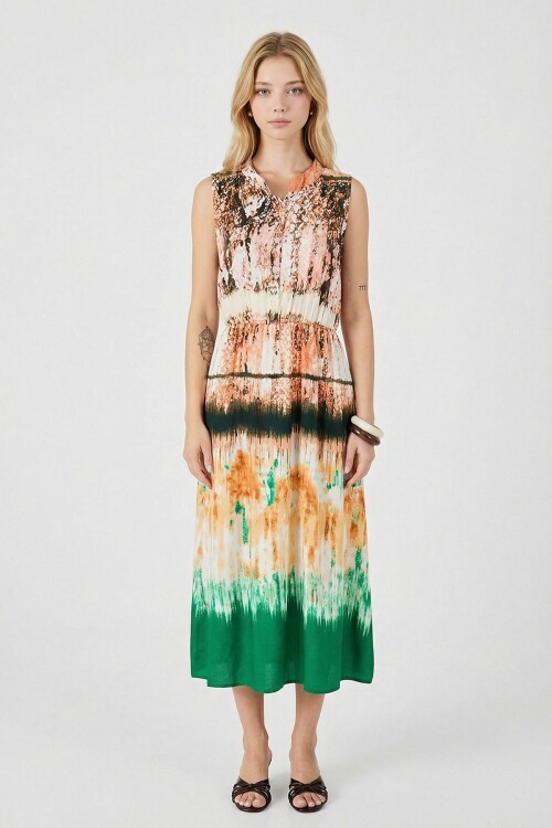 Yeşil-Krem Çentik Yaka Düğmeli Desenli Kolsuz Midi Elbise