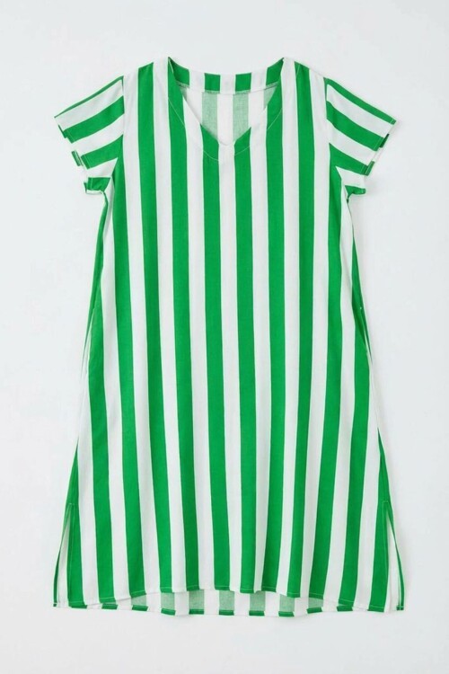 Yeşil V Yaka Kısa Kollu Rahat Kesim Elbise