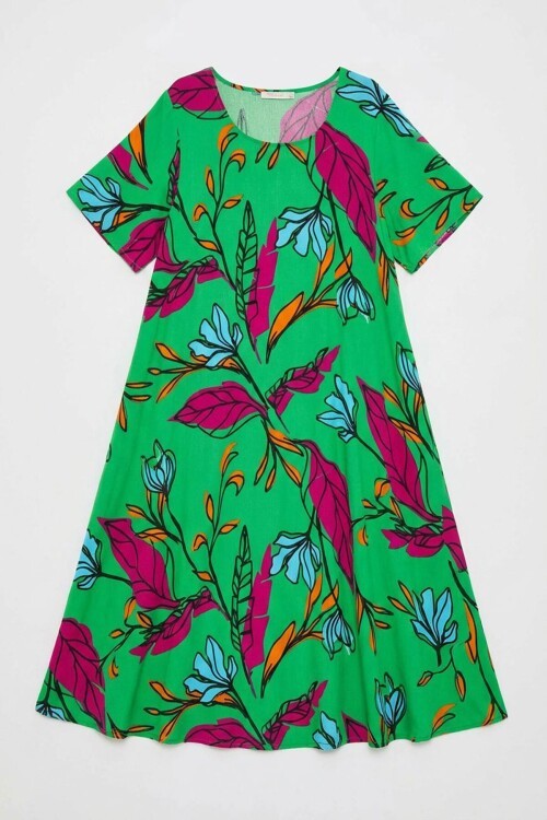 Yeşil Yaprak Desenli U Yaka Kısa Kollu Midi Boy Elbise