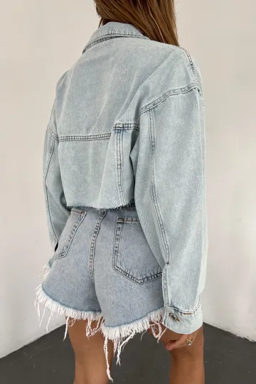 Buz Mavi Çift Cepli Lazer Kesim Yıkamalı Crop Denim Ceket