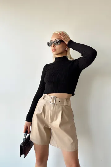 Bej Suni Deri Kemerli Boyfriend Şort