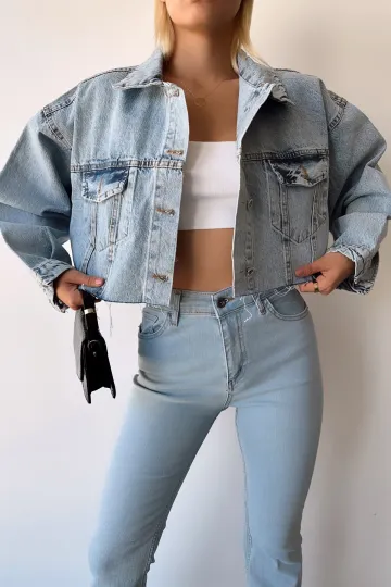Buz Mavi Çift Cepli Lazer Kesim Yıkamalı Crop Denim Ceket