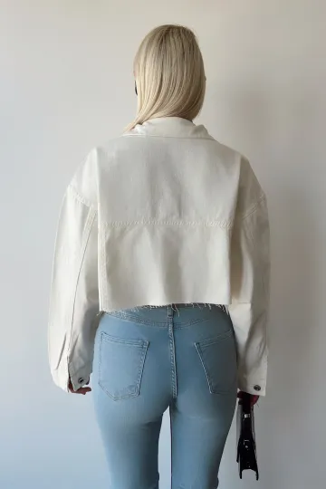 Ekru Çift Cepli Lazer Kesim Yıkamalı Crop Denim Ceket