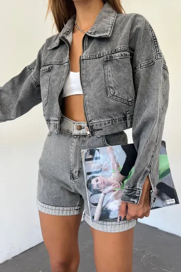Koyu Antrasit Çift Cepli Fermuarlı Yıkamalı Crop Denim Ceket