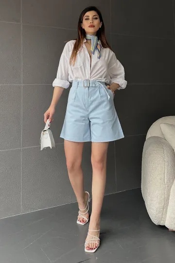 Mavi Kuş Gözü Kemerli Geniş Paçalı Mom Kalıp Şort