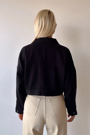 Siyah Çift Cepli Fermuarlı Yıkamalı Crop Denim Ceket