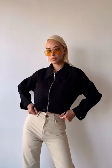 Siyah Çift Cepli Fermuarlı Yıkamalı Crop Denim Ceket