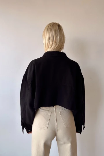 Siyah Çift Cepli Lazer Kesim Yıkamalı Crop Denim Ceket