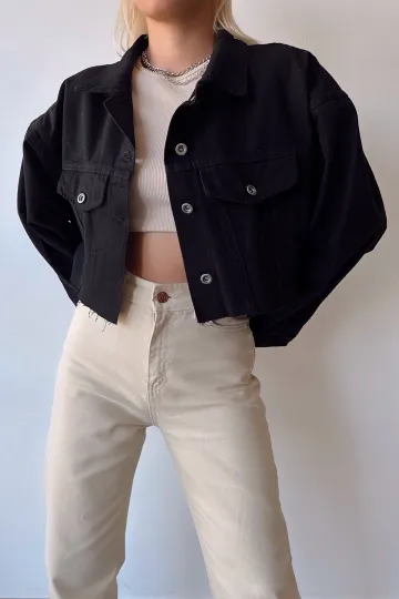 Siyah Çift Cepli Lazer Kesim Yıkamalı Crop Denim Ceket