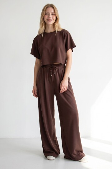 Acı Kahve Bol Paça Rahat Kesim Modal Kumaş Alt Üst Takım