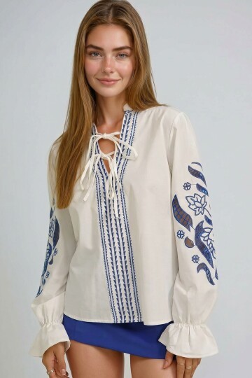 Beyaz Nakış İşlemeli Önü Bağcıklı Kolları Lazer Kesim Poplin Dokuma Bluz