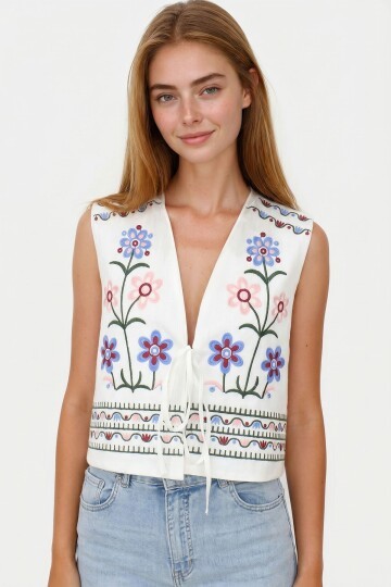 Beyaz Nakışlı Bağcık Detaylı Tasarım Ham Keten Yelek