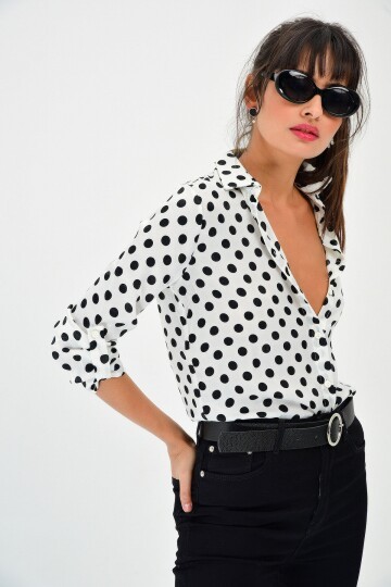 Beyaz Puantiyeli Salaş Gömlek