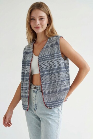 Lacivert Renkli Biye Detaylı Etnik Desenli Dokuma Yelek