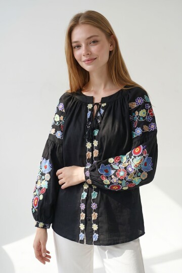 Siyah Hakim Yaka Püskül Bağcıklı Nakışlı Armürlü Dokuma Gömlek