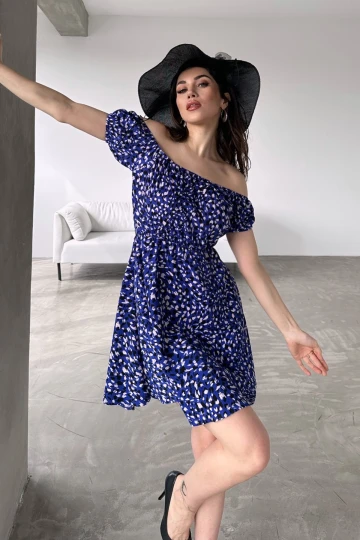 Saks Madonna Yaka Çiçek Desenli Krinkıl Elbise BCDF-234603