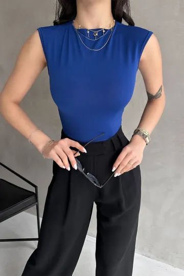 Saks Sırt Dekolteli Buzzy Bluz