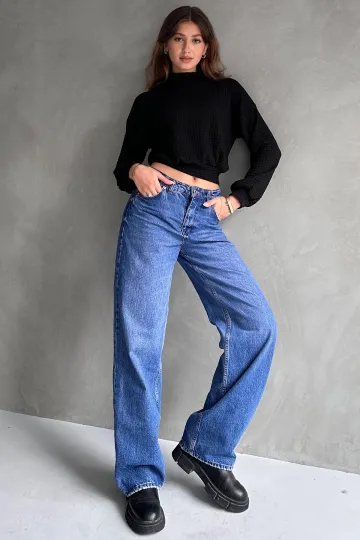 Siyah Balıkçı Yaka Dokulu Crop Bluz