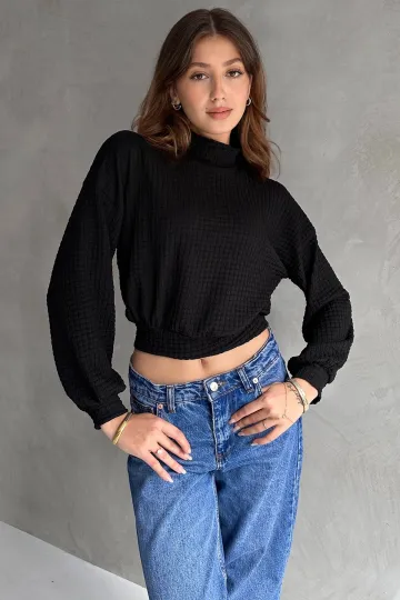 Siyah Balıkçı Yaka Dokulu Crop Bluz