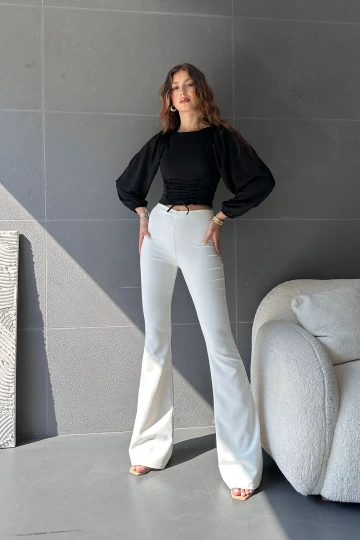 Siyah Balon Kol Bağcık Detaylı Crop Bluz BCDF-242113