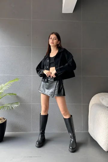 Siyah Çift Cep Beli Düğme Detaylı Denim Ceket