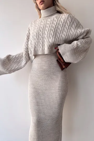 Taş Boğazlı Örgü Motifli Crop Kazak Ve Triko Elbise Takım