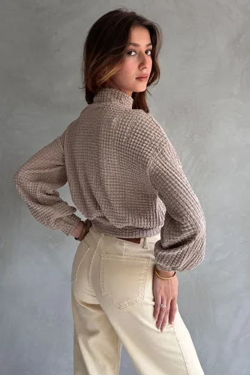 Vizon Balıkçı Yaka Dokulu Crop Bluz