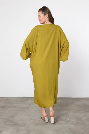 Maxi Boy Yağ Yeşili Nakış İşlemeli Dokuma Viscon Elbise BCVL-25V040