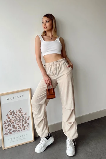 Bej Pile Detaylı Paraşüt Kumaş Jogger Pantolon BCHN-2525270