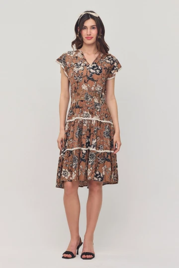 Bisküvi V Yaka Nervürlü Çiçek Desenli Yazlık Viscon Elbise BCVL-25V054