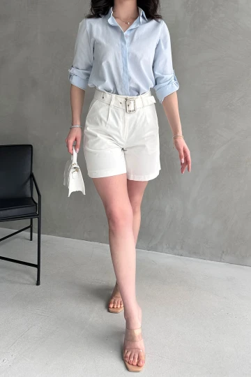 Beyaz Kuş Gözü Kemerli Geniş Paçalı Mom Kalıp Şort BCDF-233500