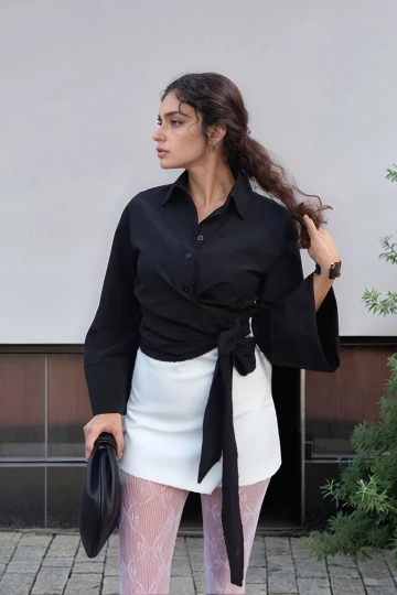 Siyah Geniş Manşetli Kol Detaylı Önü Bağlamalı Poplin Gömlek BCDF-2510000