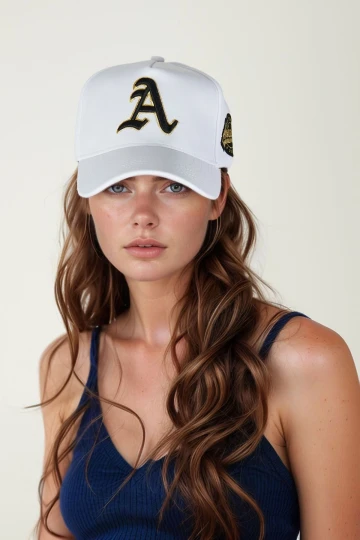 Beyaz A Harf Nakışlı Kep BCNSV-2514507