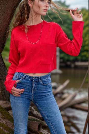 Kırmızı Kendinden Dokulu Cepli Crop Salaş Sweatshirt BCBSK-25700-3321