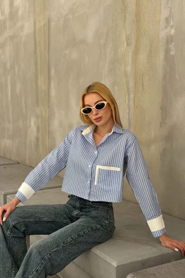 Mavi-Beyaz Manşet Ve Cepleri Garnili Çizgili Oversize Crop Dokuma Gömlek