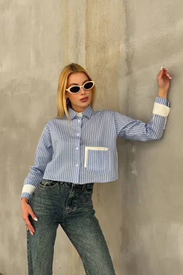 Mavi-Beyaz Manşet Ve Cepleri Garnili Çizgili Oversize Crop Dokuma Gömlek