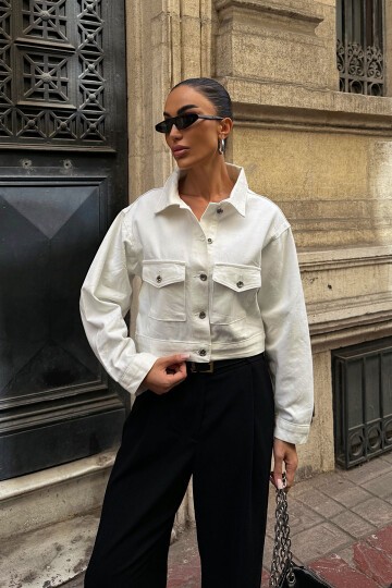Beyaz Çift Cep Denim Crop Ceket