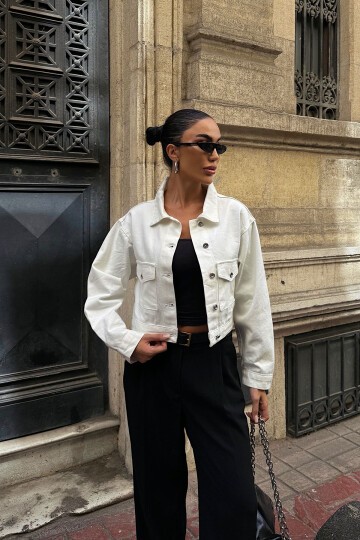 Beyaz Çift Cep Denim Crop Ceket
