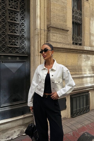 Beyaz Çift Cep Denim Crop Ceket