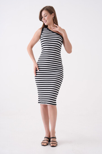 Beyaz Siyah Tek Omuz Vücudu Saran Örme Elbise BCPK-2510004 BCPK-2510004