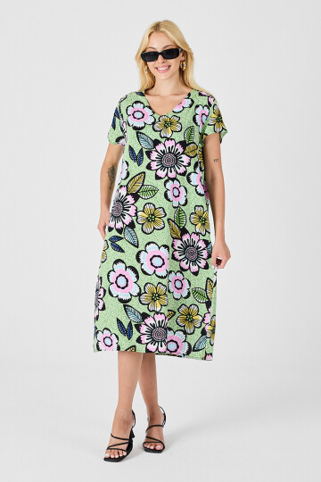 Fıstık Yeşili Derin V Yaka Çiçek Desenli Midi Boy Elbise BCVL-254005